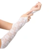 Rękawiczki koronkowe na palec z cyrkonią, białe, 40 cm