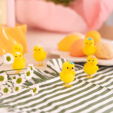 Dekoracje wielkanocne pudełko Kurczak z kwiatkiem 6 szt.