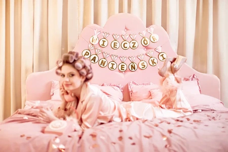 Baner Pierścionki ''Wieczór panieński'', mix, 2.5 m