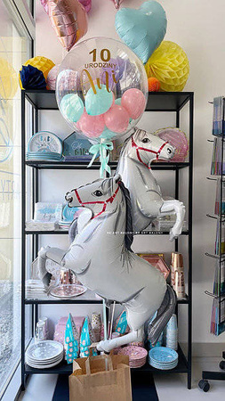 Balon spersonalizowany 24" z napisem z balonikami 5" napełniony helem