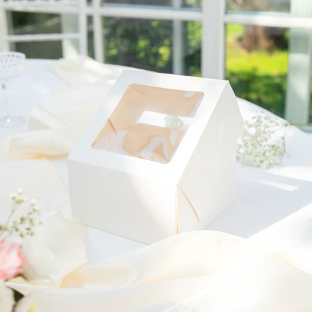 Pudełko na babeczki z przezroczystym okienkiem 4 szt.