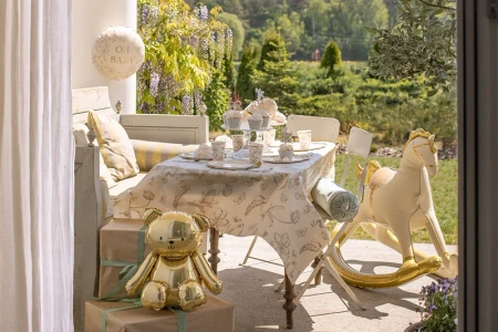 Obrus beżowe Kwiaty, 180x120 cm